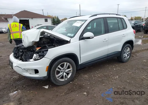 2016 Volkswagen Tiguan S z USA, uszkodzony, nr VIN WVGBV7AX1GW525909